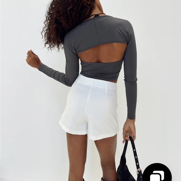 Princess Polly Lovett  White Skirt/Skort Size 4 - Picture 2 of 3